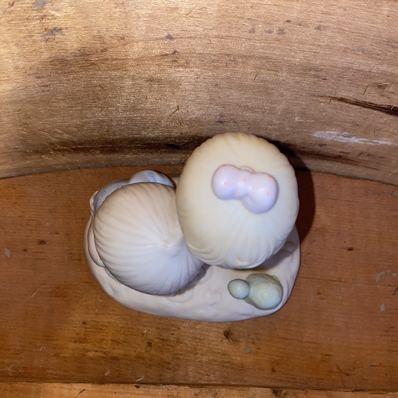 1979 “ Thou Art Mine” Precious Moments - Picture 5 of 6